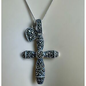 VTG‎  Pendant Necklace 20 Inch Christian Cross Heart Marcasite 925 Sterling 5.9g